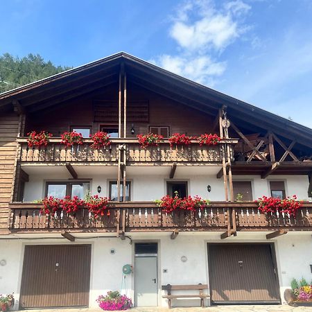 Stroblhof Lägenhet Sterzing Exteriör bild